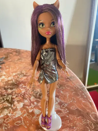 Boneca Clawden Wolf g2 Monster High
