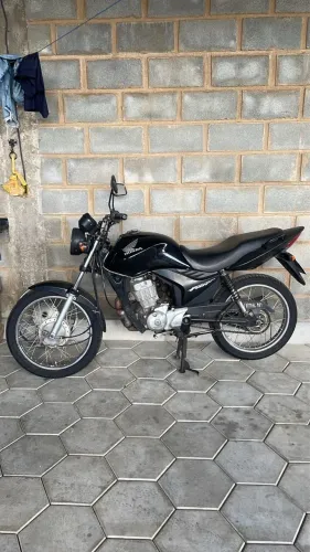Moto em excelente estado 