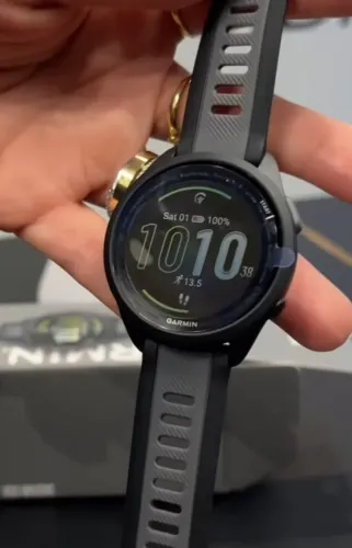 GARMIN FORERUNNER 165 <br>?CINZA/ ? R$ 1.899