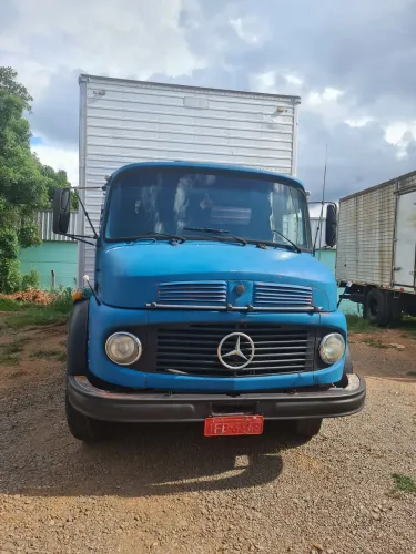 Caminhao Mercrdez Benz 1978 bau
