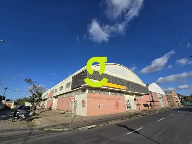 GALPÃO LOGÍSTICO | 2.000m² | DOCA | 3 ACESSOS PARA CAMINHÕES | HUMAITÁ