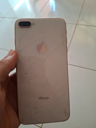 iPhone 8 Plus 64GB - Com Defeito (Leia a descrição)