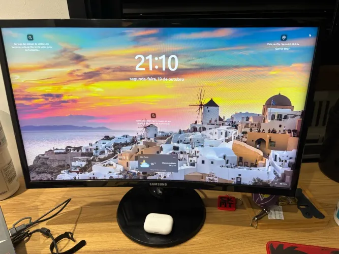Monitor Curvo Samsung 24" Full HD (C24F390FHL) - Excelente Estado