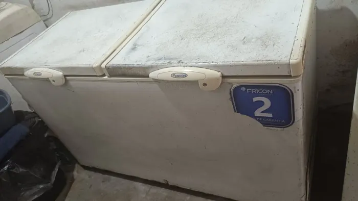 freezer 2 portas fricon