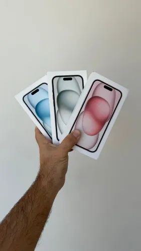iPhone 15 128gb (Azul, Preto e Rosa) Lacrado, um ano de garantia Apple. R$ 3.949,00