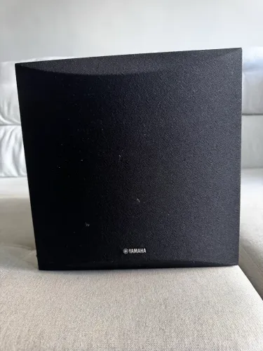 SUBWOOFER ATIVO YAMAHA NS-SW050 - GRAVES POTENTES E QUALIDADE YAMAHA