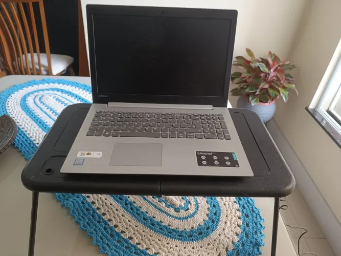 Mesinha articulada para notebook com 2 coolers e 3 entradas usb