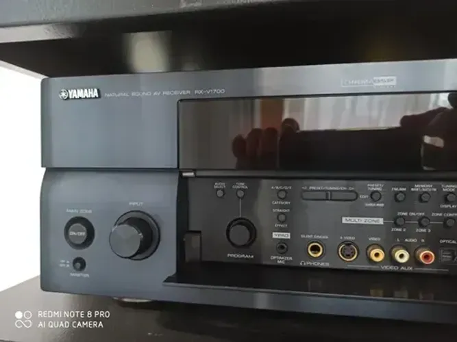 Receiver Yamaha Rx-v1700 nao liga LEIA! impecavel com manual