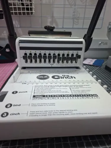 The Cinch preta furo quadrado