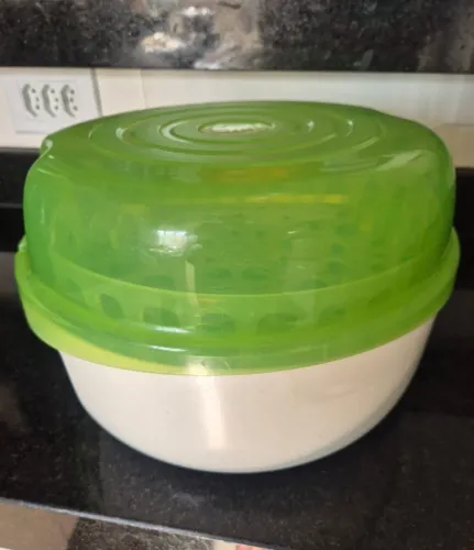 Esterilizador de Mamadeiras para Micro-ondas MAM  