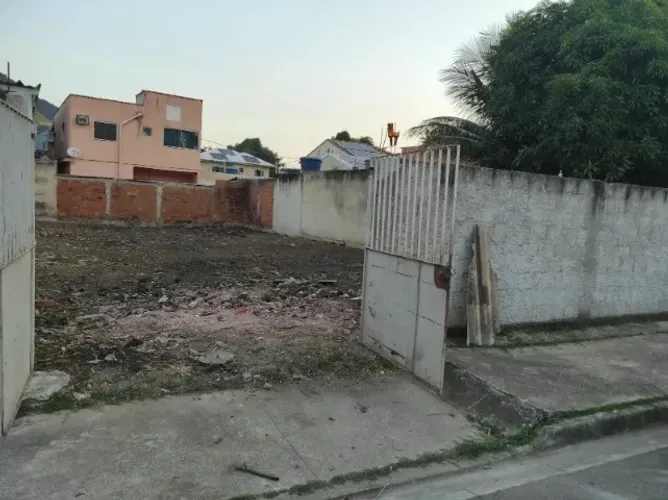Terreno 300m2