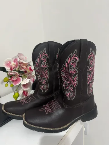 Bota cowboy Ana Castela