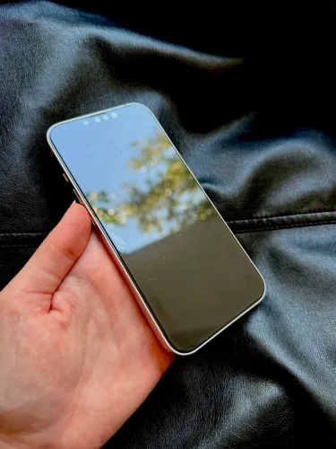 iPhone 13 Rosa 256GB | Face ID OK | Tela Impecável | 5 Capinhas