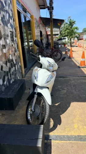 Vende-se uma Moto Honda Biz 110 - 2020/2021