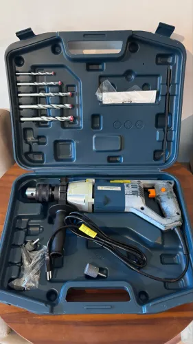 Furadeira de impacto 750W 220V Com Kit Completo