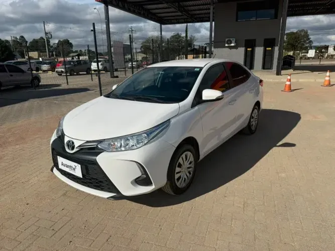 Toyota Yaris XL Sedan 1.5 Flex 16V 4P Aut. 2024