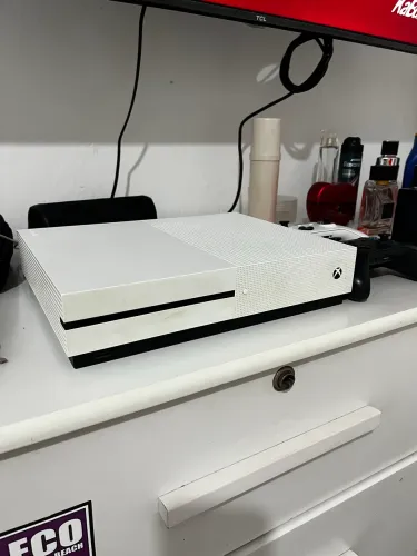 Xbox One S