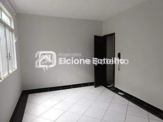 Apartamento residencial à venda no Centro de Uberlândia (80 m²)