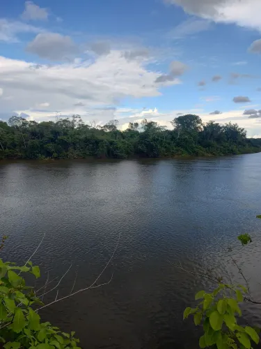 * VENDO CHÁCARA NA BEIRA DO RIO CUIABÁ 