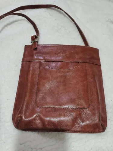 Bolsinha couro legítimo 30$