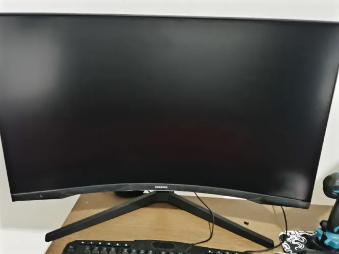 Monitor 32 2k 165hz odyssey g5
