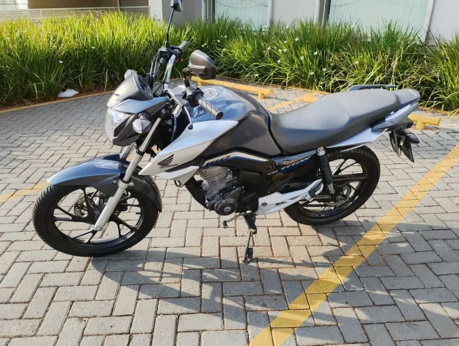 Titan 160 22/23 baixo km