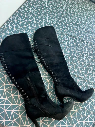 Bota cano longo seminova 
