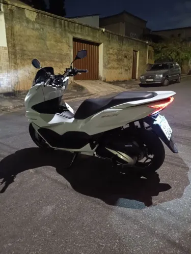 Honda PCX 2024 - Único Dono