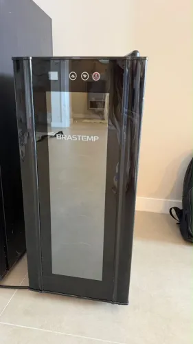 Adega climatizada Brastemp All Black