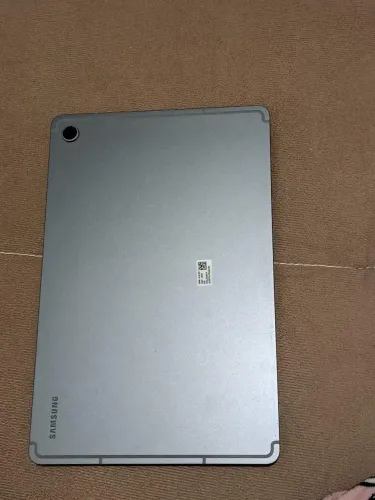 Samsung Tab S10 Lite seminovo. Aceito troca por iphone.