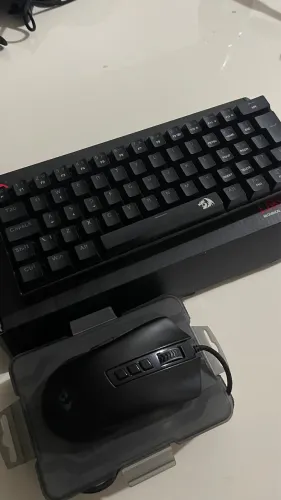 Mouse redragon cobra e teclado mecânico lakshmi