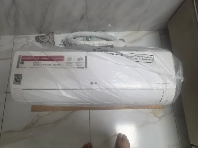 Ar-Condicionado LG Dual Inverter 12.000 BTUs 220V - Serpentina de Cobre 