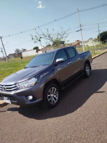 Toyota Hilux CD SRV 4X4 2.8 TDI Diesel Aut. 2017