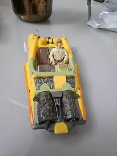 landspeeder x-34 e luke skywalker star wars