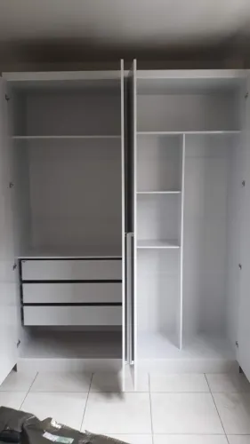 Guada roupas 4 portas tcil