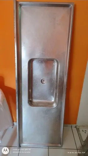 Vendo uma pia inox