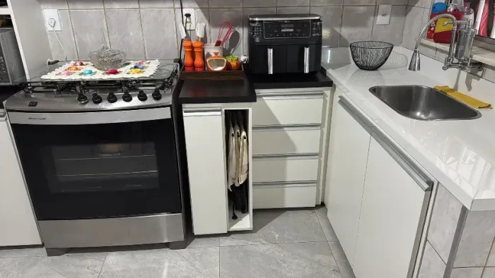 Armário de pia e gaveteiro