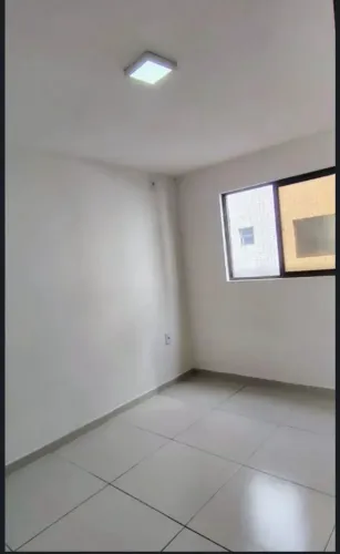 Apartamento Térreo 2 Quartos com Suíte em Condomínio Fechado