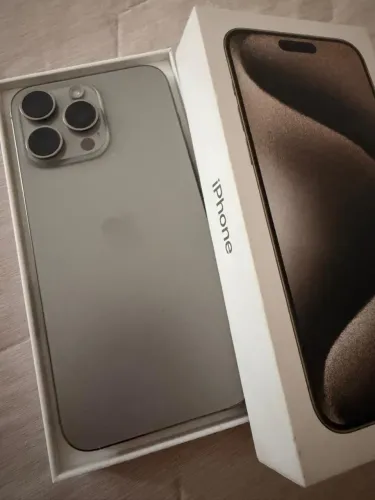 iPhone 15 Pro max 256g