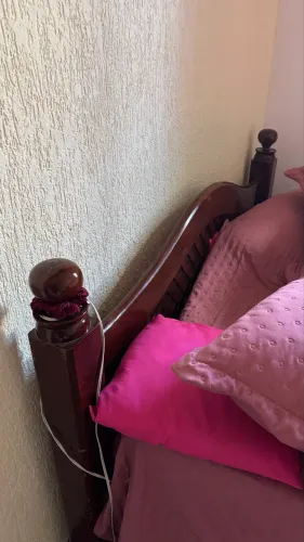 Cama de casal madeira maciça 
