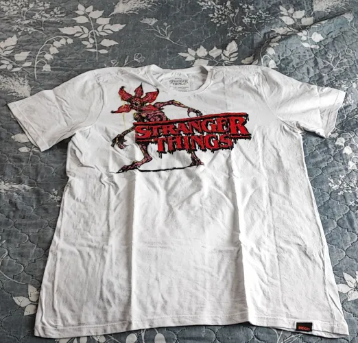 Camisa Stranger Things Piticas G