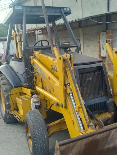 Retroescavadeira case 580l 2004