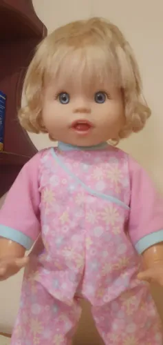 Boneca little Momy.