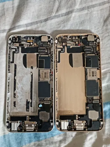 Vendo 2 carcaças de iPhone 6 ou troco por Multimídia