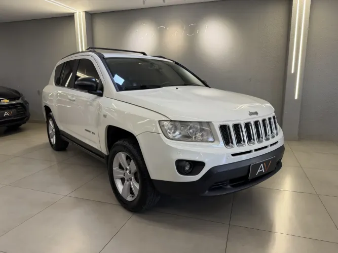 Jeep Compass Sport 2.0 16V 156cv 5P 2013
