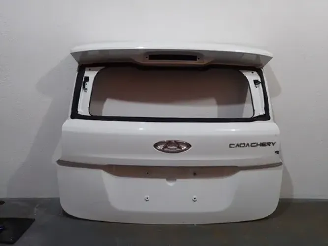 Tampa Traseira Chery Icar 2022 A 2023 Original C/det (Usado) - 4031