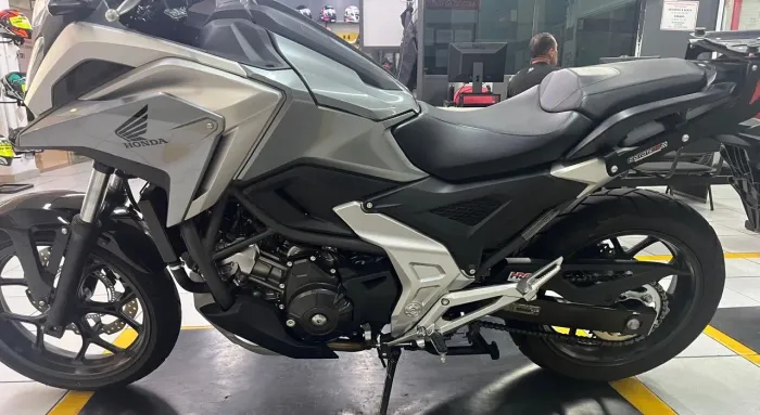 NC 750cc 2600km 