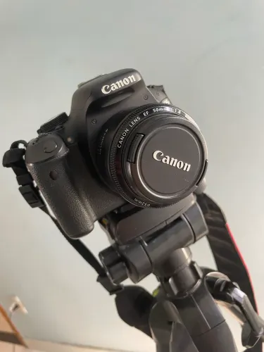 Câmera Cânon EOS T3i