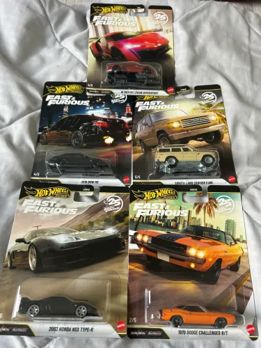 Set HotWheels Premium V & F 25 anos