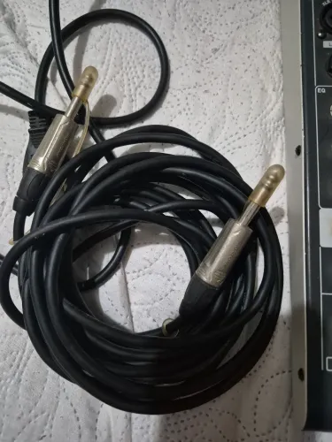 VENDO MESA DE SON